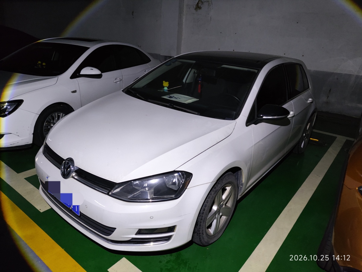Volkswagen Golf 2017 Volkswagen Golf 2017 car image