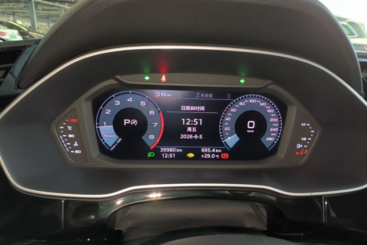 Audi Q3 2019 #12 Audi Q3 2019 car image #12