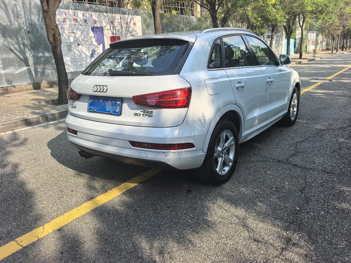 Audi Q3 2017 car image #7