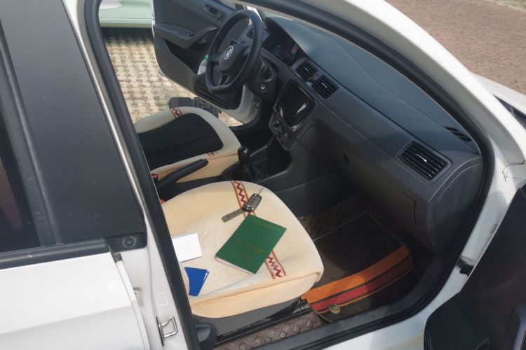 Volkswagen Santana 2021 car image #21