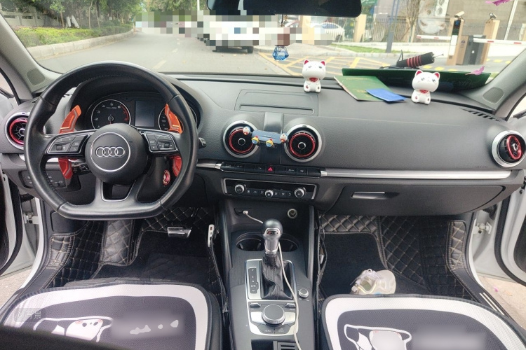 Audi A3 2017 car image #11