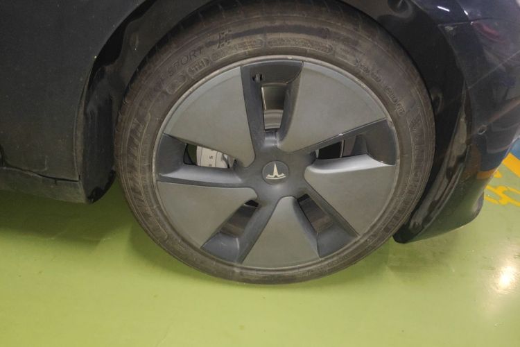 Tesla Model 3 2022 car image #6