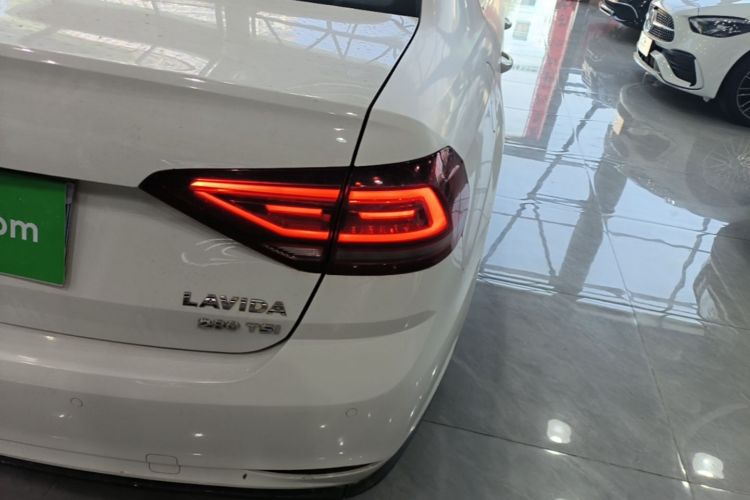 Volkswagen Lavida 2016 car image #8