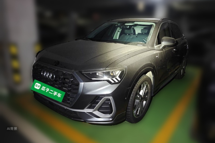 Audi Q3 2022 car image #2