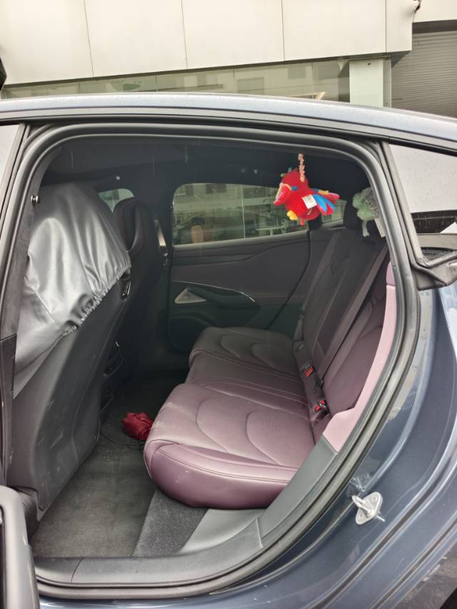 2025 car image #5