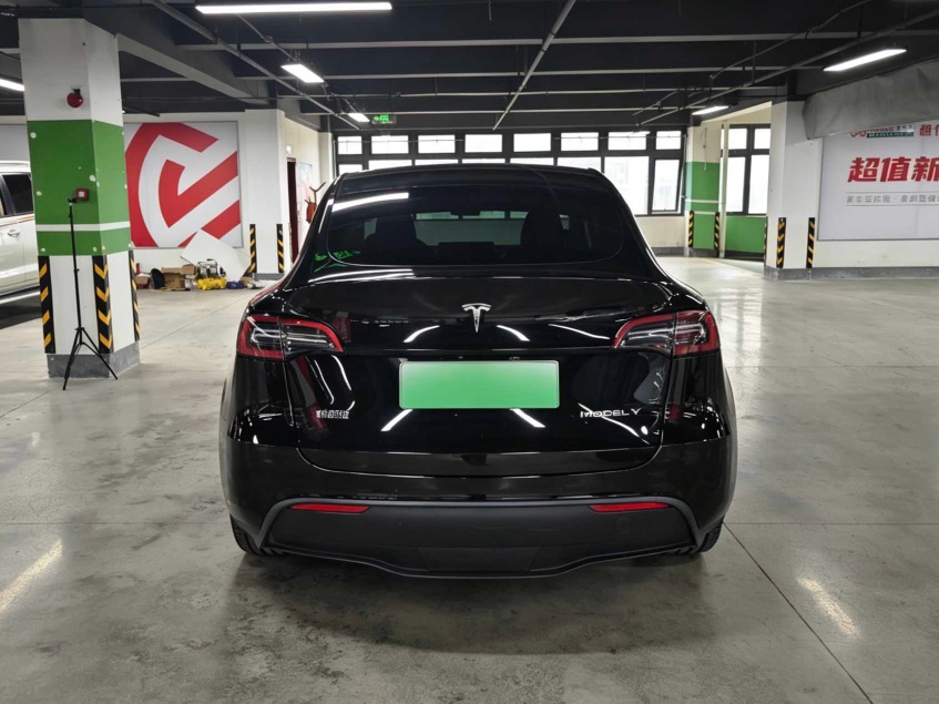 Tesla Model Y 2022 car image #3