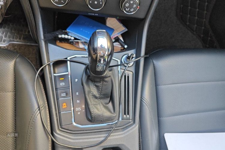 Volkswagen Lavida 2021 car image #16