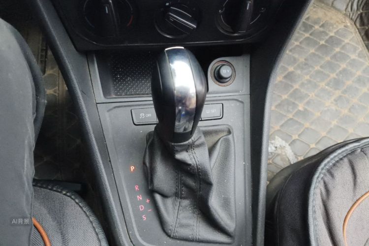Volkswagen Lavida 2019 car image #16
