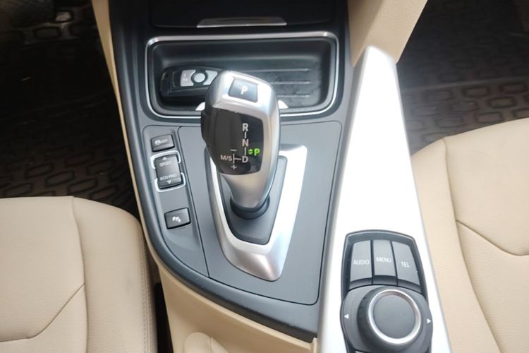 BMW 3 Series 2015 #14 BMW 3 Series 2015 car image #14