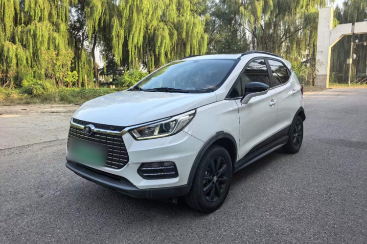 BYD Yuan New Energy 2019 #2 BYD Yuan New Energy 2019 car image #2