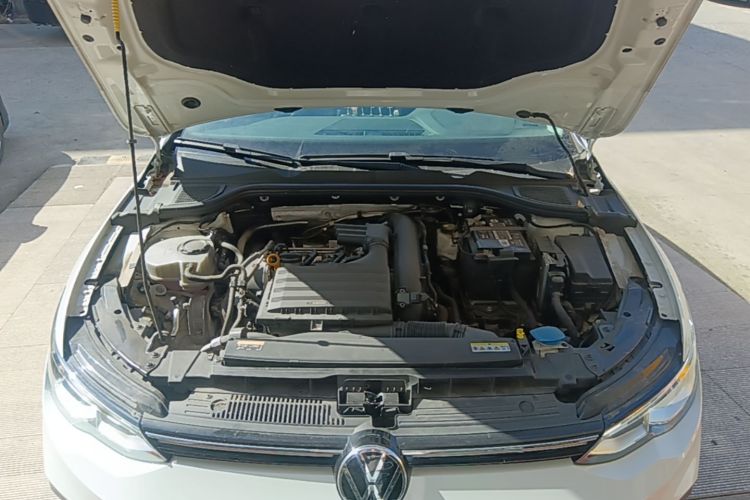 Volkswagen Golf 2021 #20 Volkswagen Golf 2021 car image #20