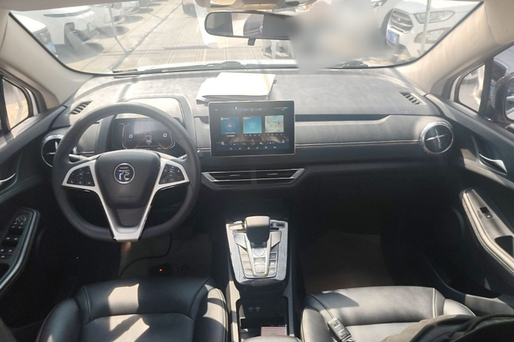 BYD Yuan New Energy 2019 #10 BYD Yuan New Energy 2019 car image #10