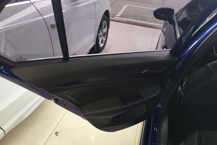 Volkswagen Golf 2020 immagine di auto #28