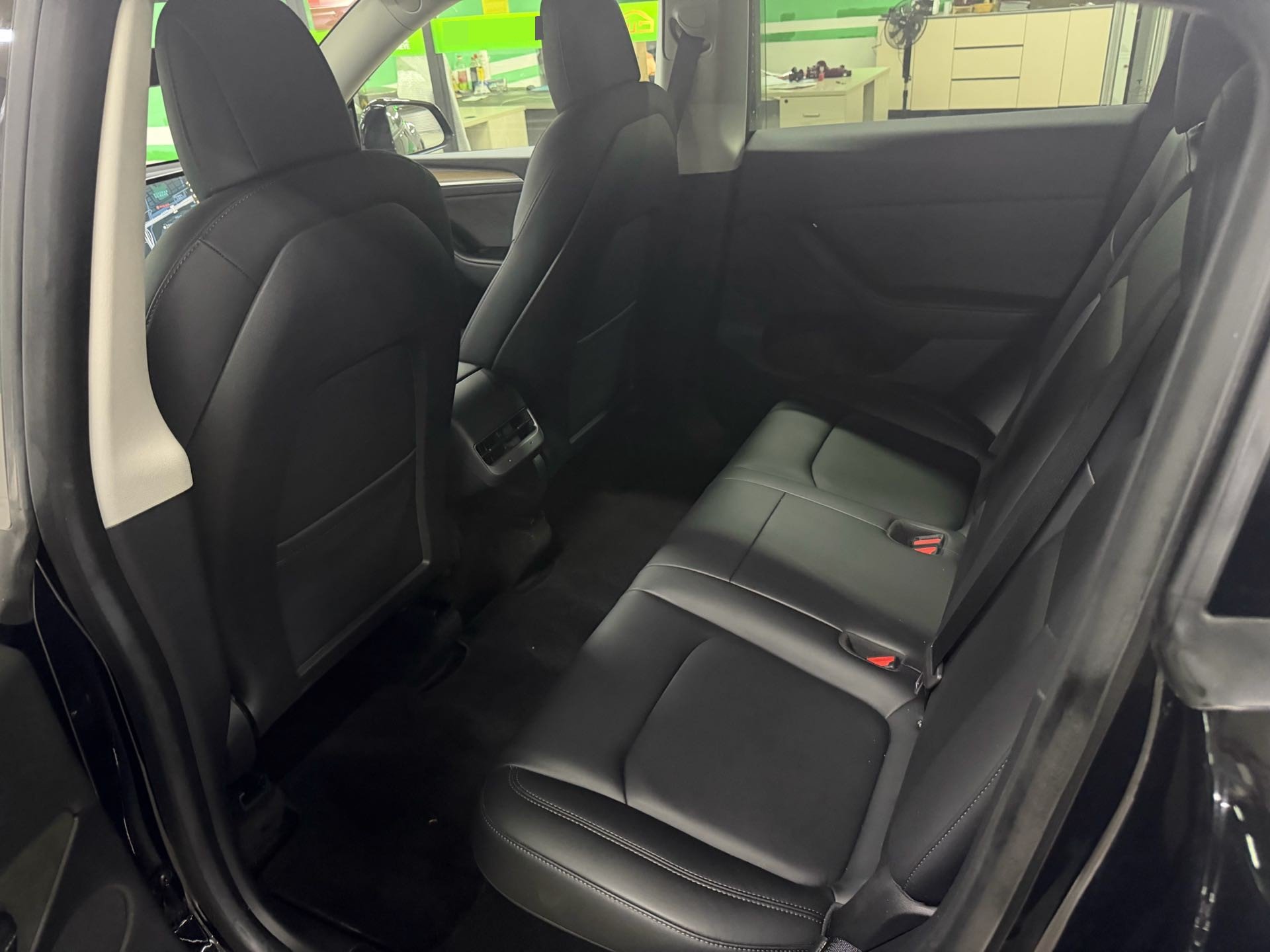 Tesla Model Y 2022 #3 Tesla Model Y 2022 صورة سيارة #3