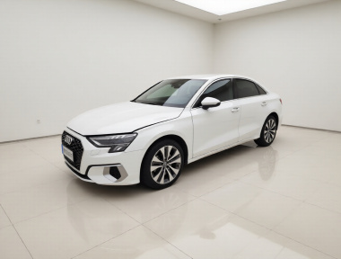 Audi A3 2022 صورة سيارة 