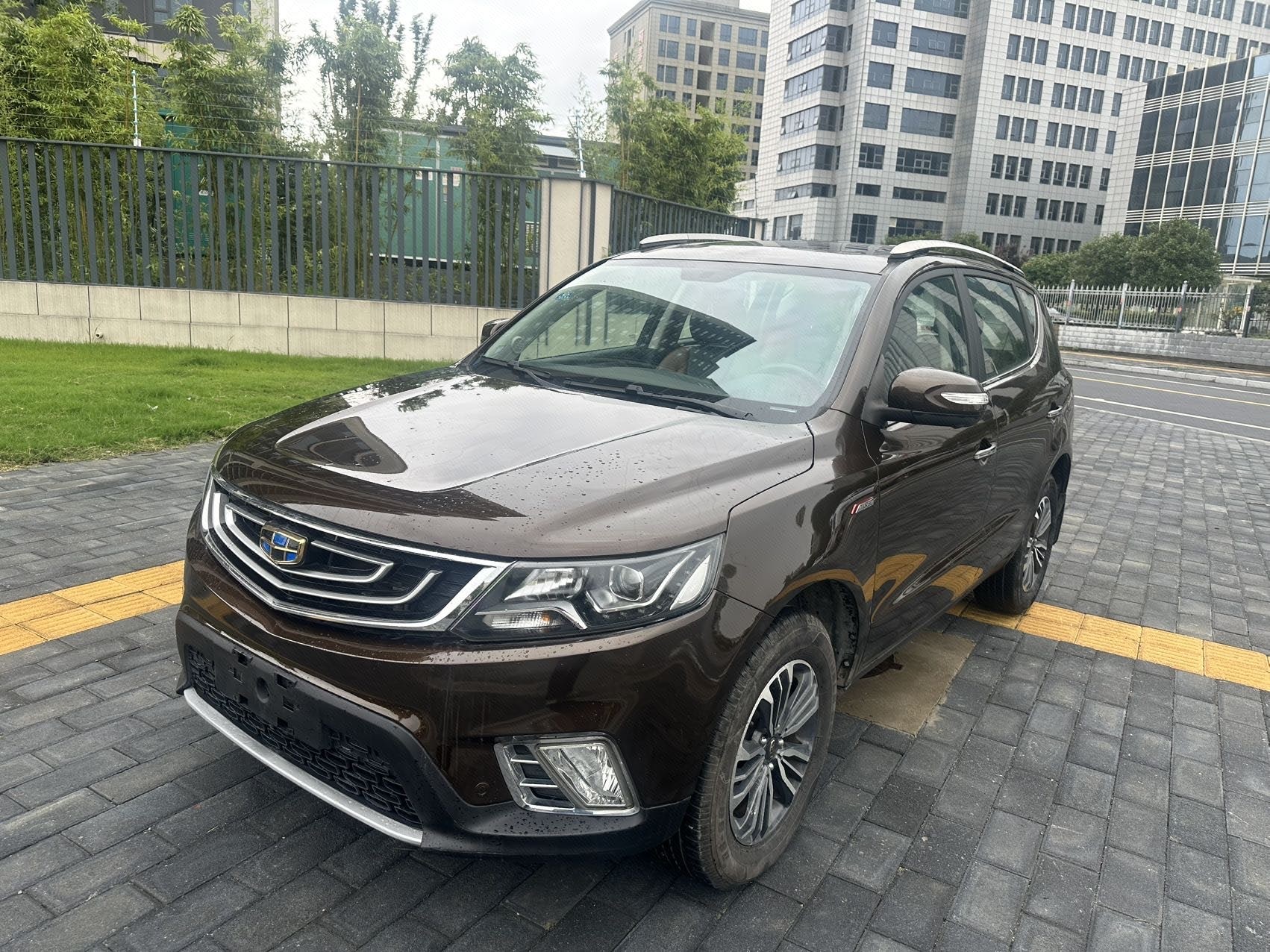 GEELY Vision X6 2018 car image 