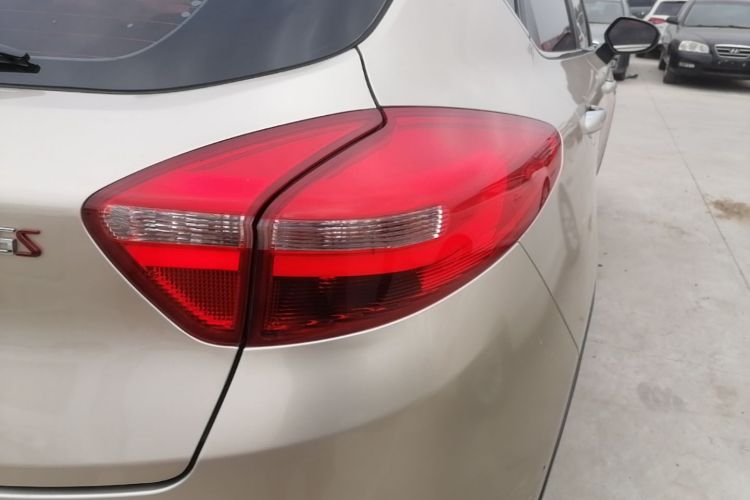 GEELY Emgrand GS 2018 car image #8