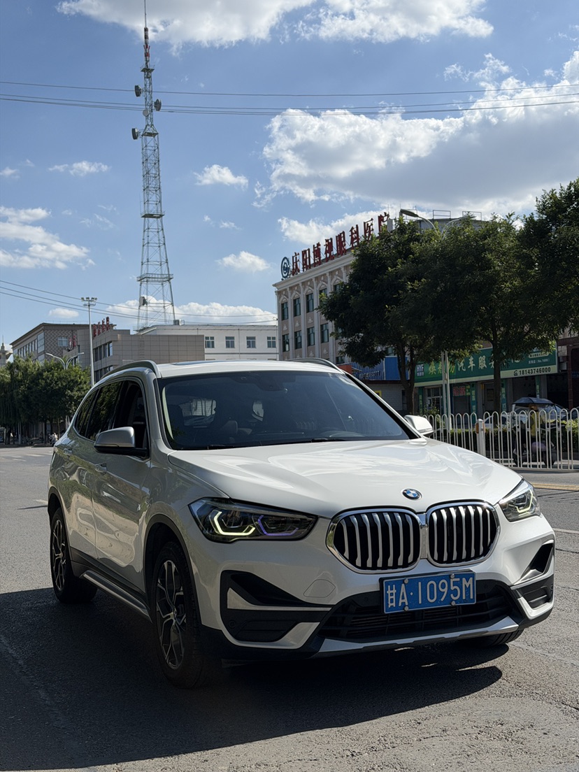 BMW X1 2021 imagen de coche #2