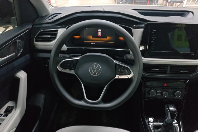 Volkswagen Tharu 2025 #11 Volkswagen Tharu 2025 car image #11
