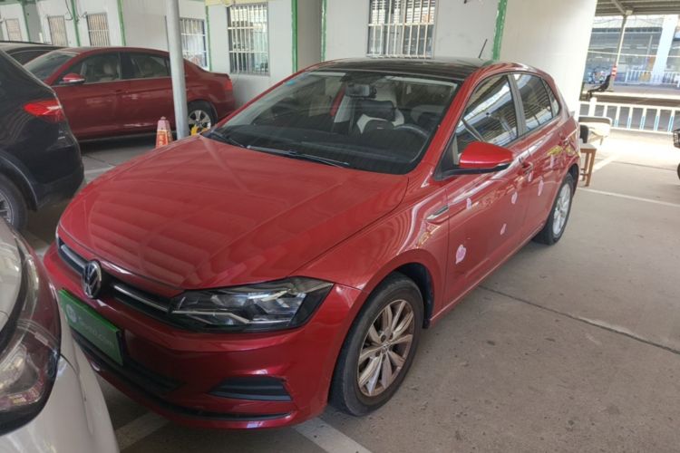 Volkswagen Polo 2020 car image #2