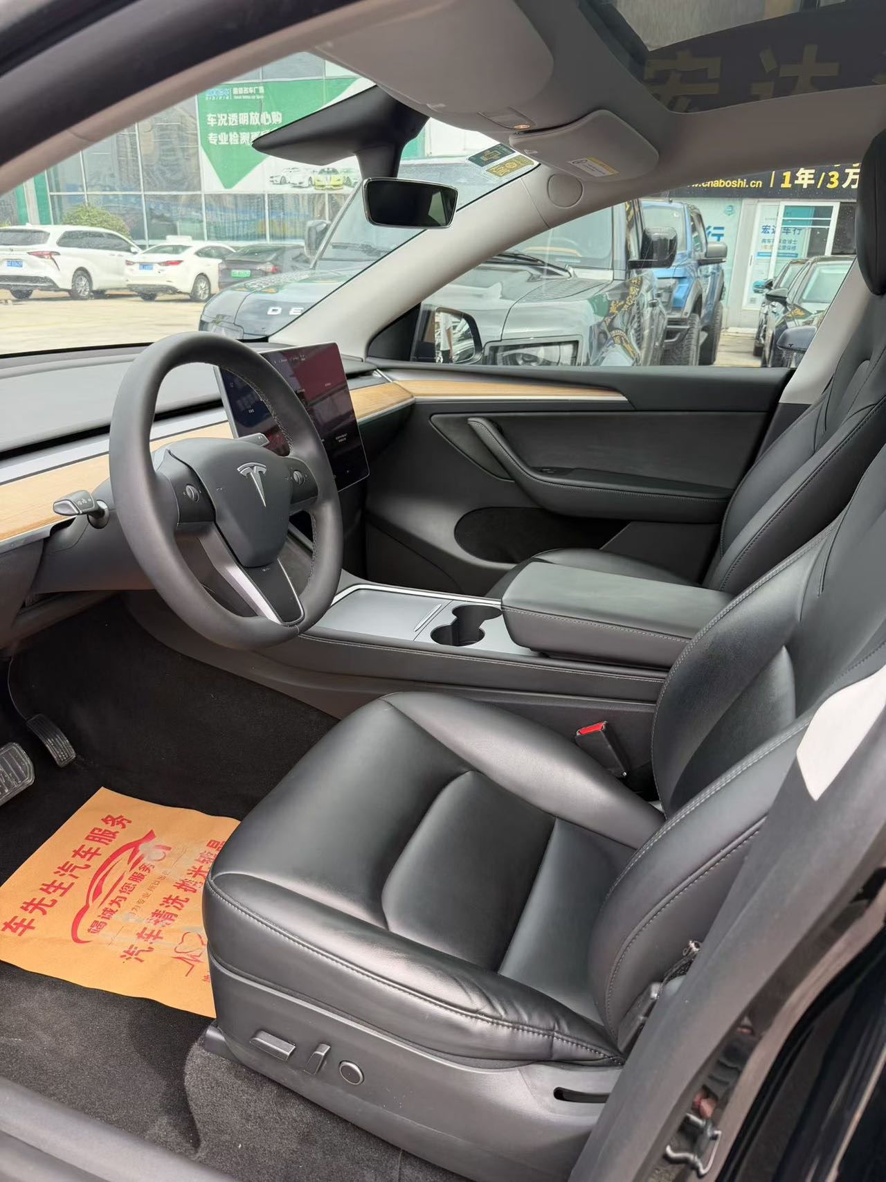 Tesla Model Y 2021 #5 Tesla Model Y 2021 car image #5