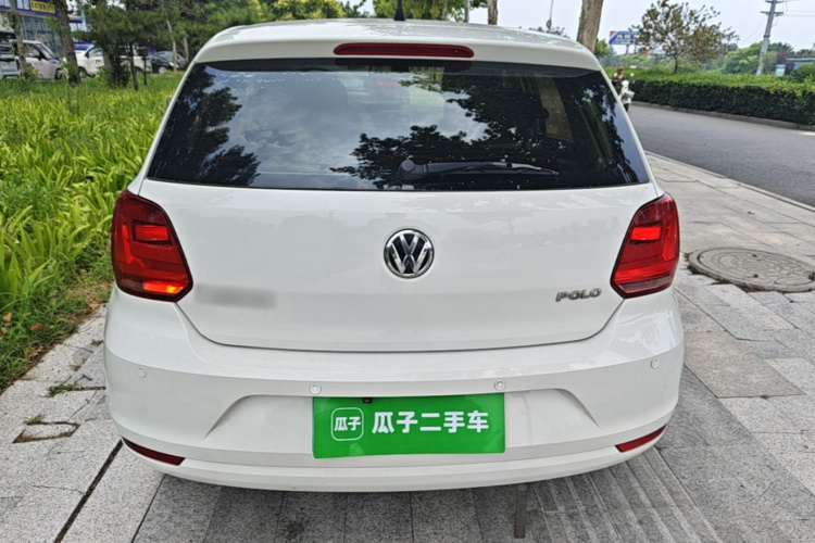 Volkswagen Polo 2015 #6 Volkswagen Polo 2015 car image #6