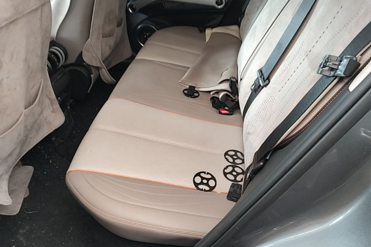 BYD Yuan Plus 2023 صورة سيارة #17