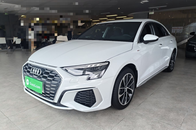 Audi A3 2021 immagine di auto #2