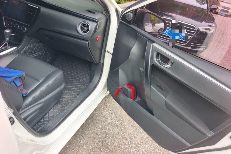 Toyota Corolla 2018 #21 Toyota Corolla 2018 car image #21