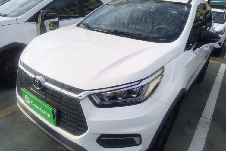 BYD Yuan New Energy 2019 #2 BYD Yuan New Energy 2019 car image #2