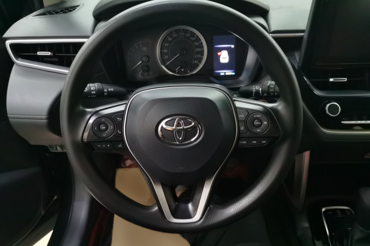 Toyota Corolla Cross 2022 #13 Toyota Corolla Cross 2022 صورة سيارة #13