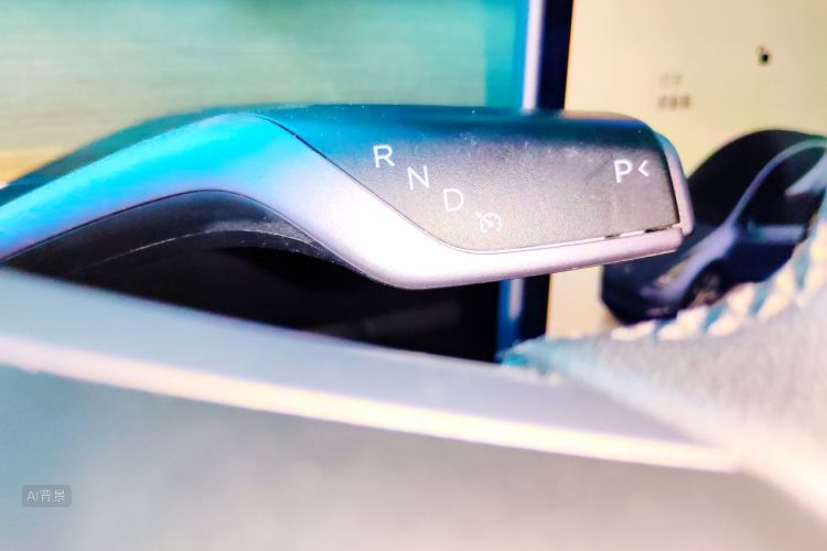 Tesla Model Y 2022 immagine di auto #16