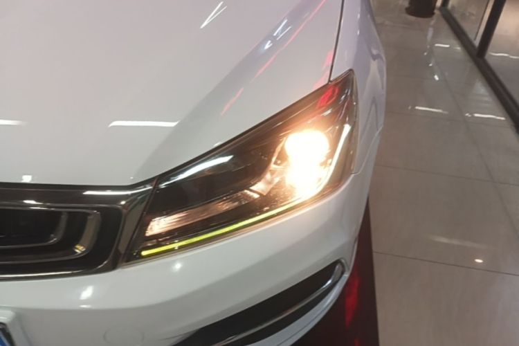 GEELY Emgrand 2018 #23 GEELY Emgrand 2018 car image #23