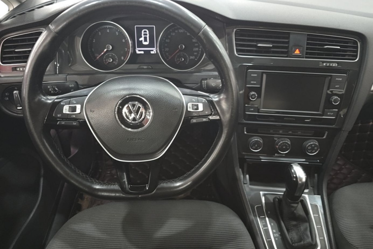 Volkswagen Golf 2018 #11 Volkswagen Golf 2018 car image #11