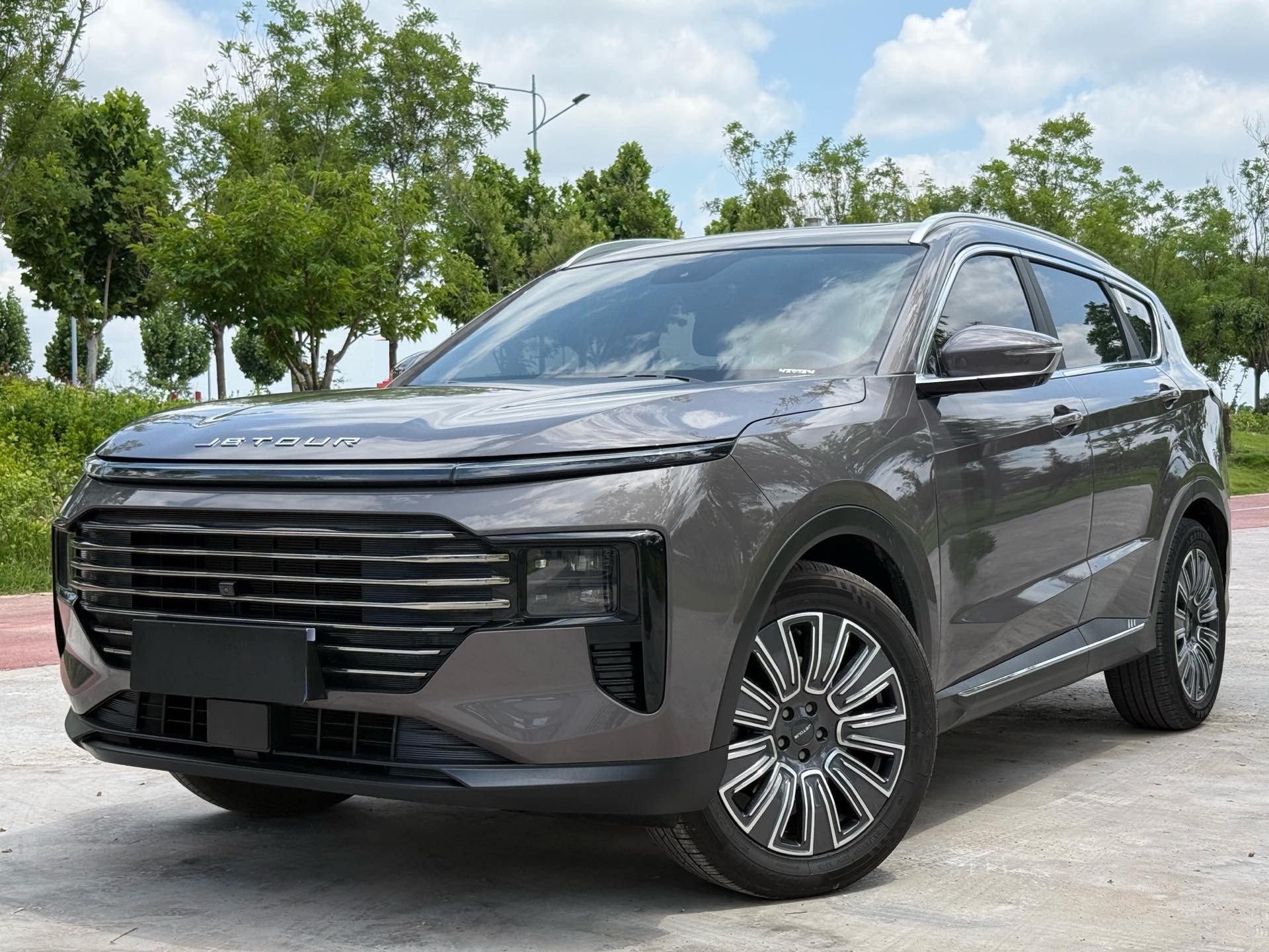 Jetour X70 PLUS 2024 car image 