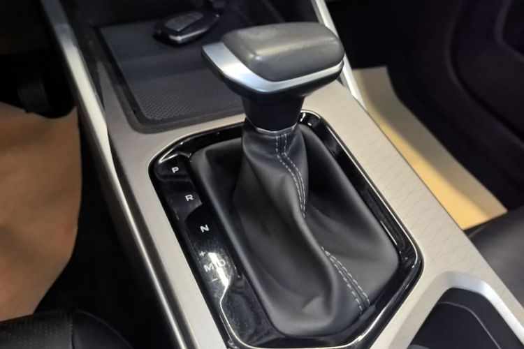 GEELY Emgrand 2022 #14 GEELY Emgrand 2022 car image #14