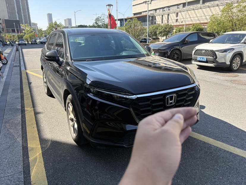 Honda CR-V 2024 car image #2
