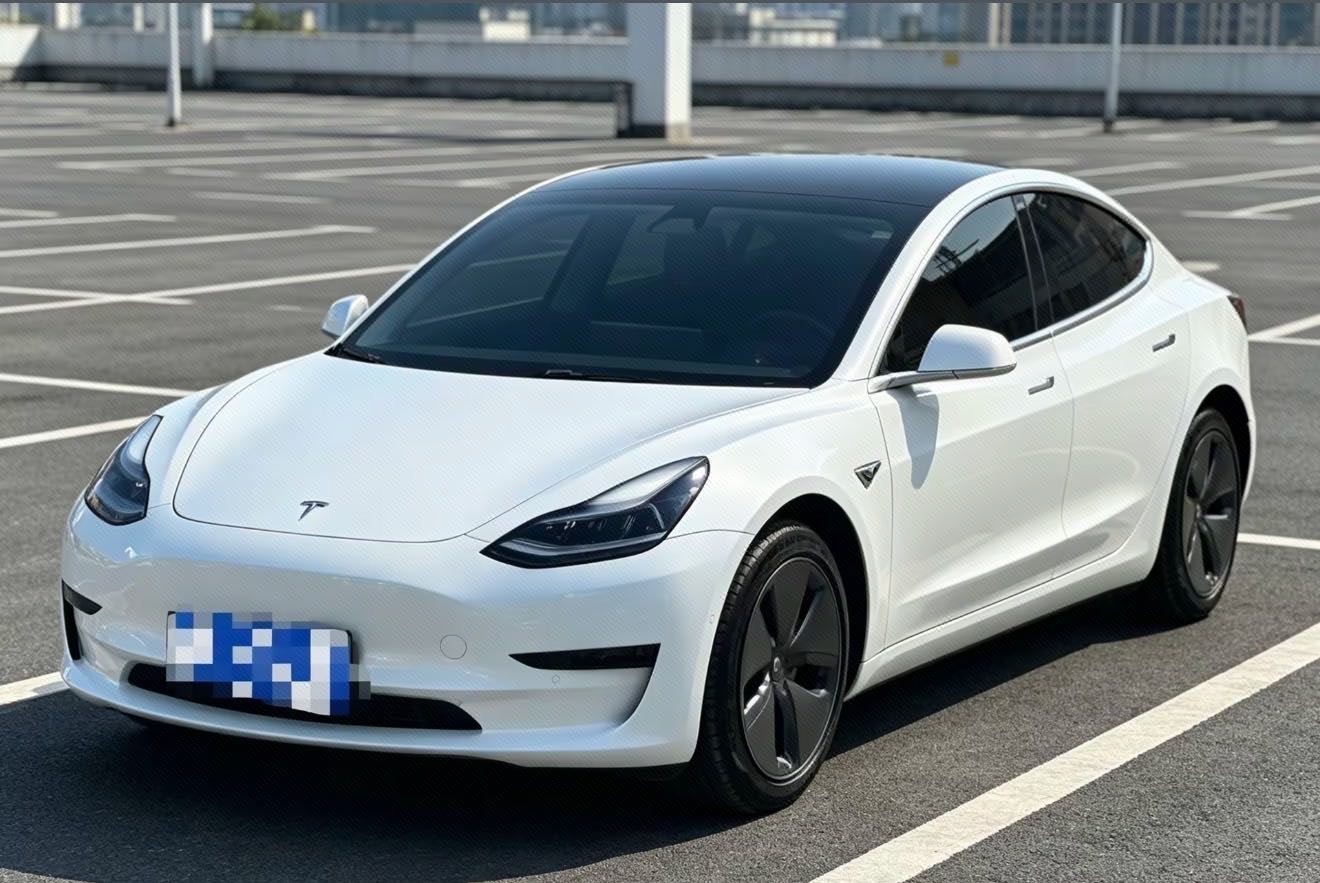 Tesla Model 3 2020 car image 