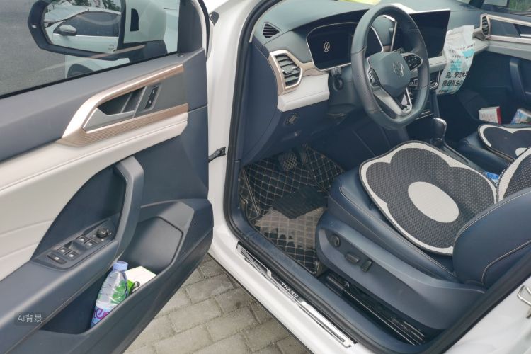 Volkswagen Tharu 2023 car image #18