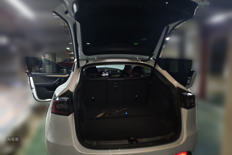 Tesla Model Y 2023 #21 Tesla Model Y 2023 car image #21