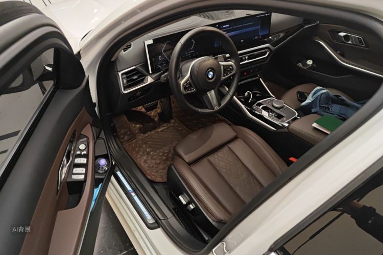 BMW 3 Series 2023 car image #18