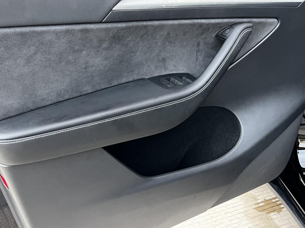 Tesla Model Y 2023 #20 Tesla Model Y 2023 car image #20