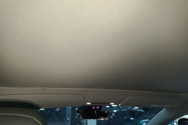 Tesla Model 3 2025 car image #18