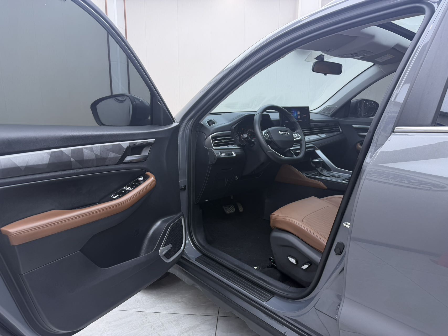 GEELY Vision X6 2022 изображение автомобиля #7