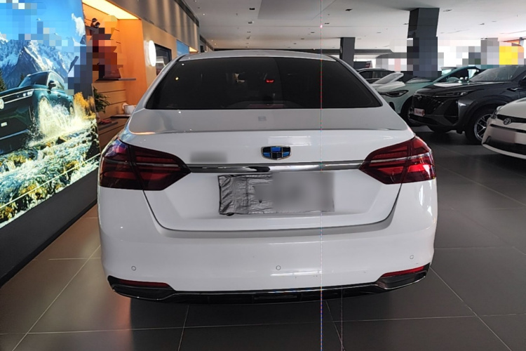 GEELY Emgrand 2018 car image #6