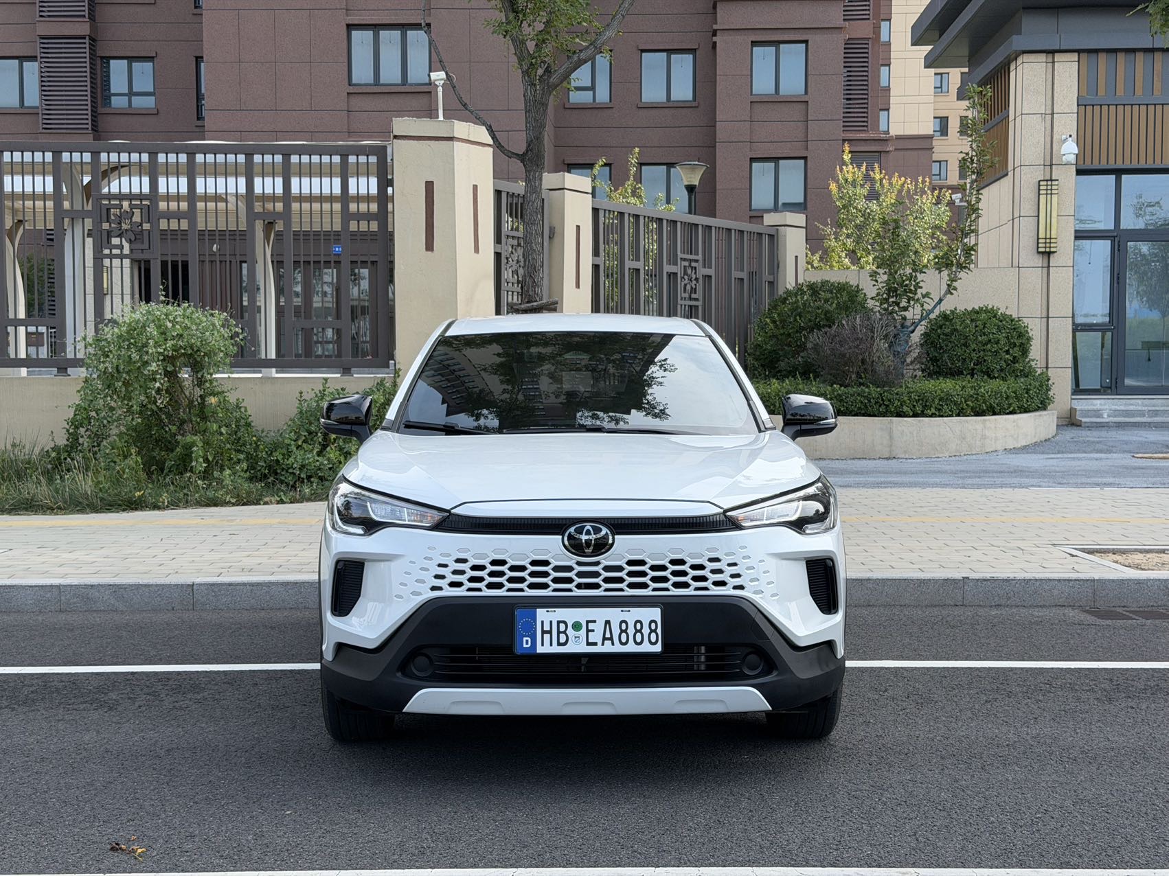 Toyota Corolla Cross 2026 car image #2