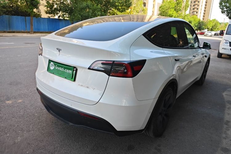 Tesla Model Y 2022 #7 Tesla Model Y 2022 car image #7