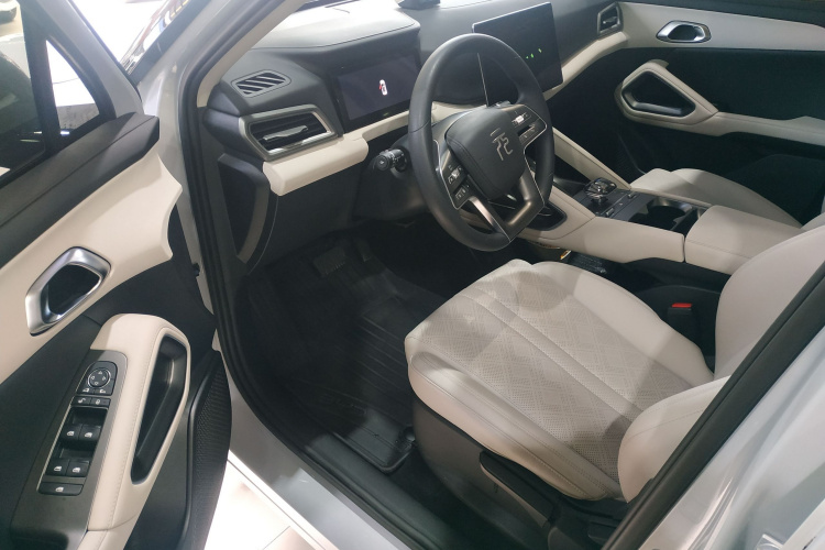 BYD YuanUP 2024 #16 BYD YuanUP 2024 car image #16