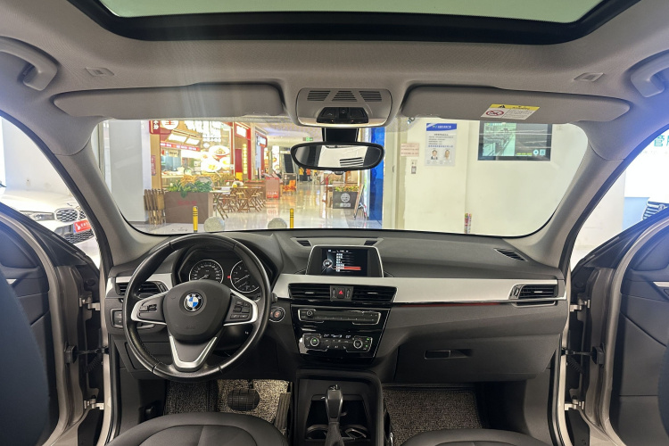 BMW X1 2017 image de voiture #16