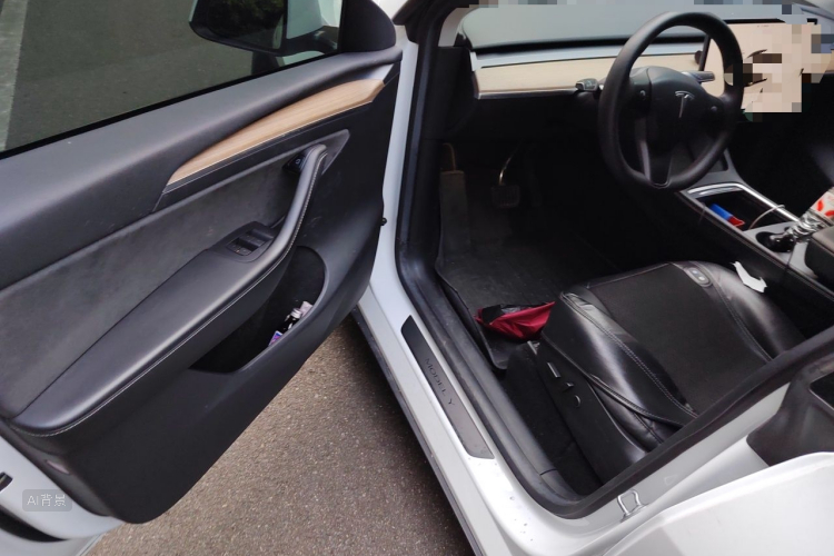 Tesla Model Y 2022 #18 Tesla Model Y 2022 car image #18